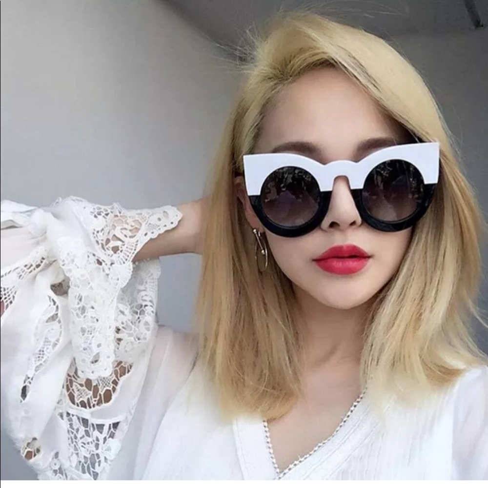 “Retro Reba" Stunning Sunglasses